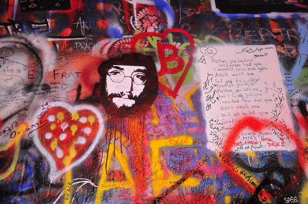 mur John Lennon, Prague
