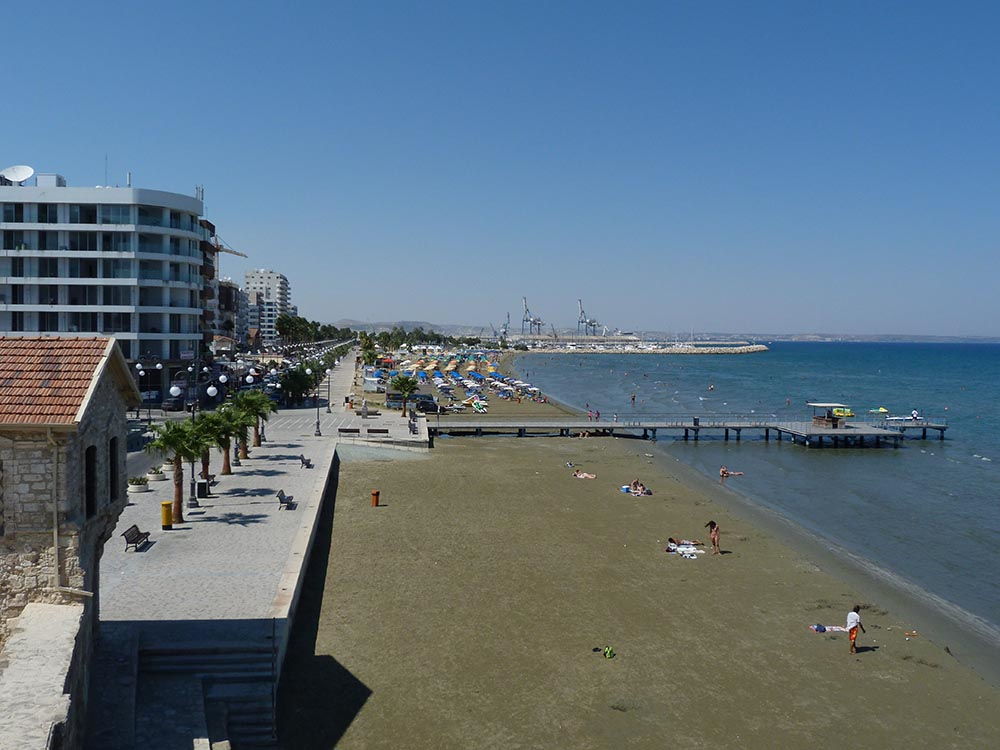 plage Larnaca