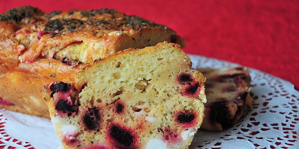 Cake à la betterave et à la feta