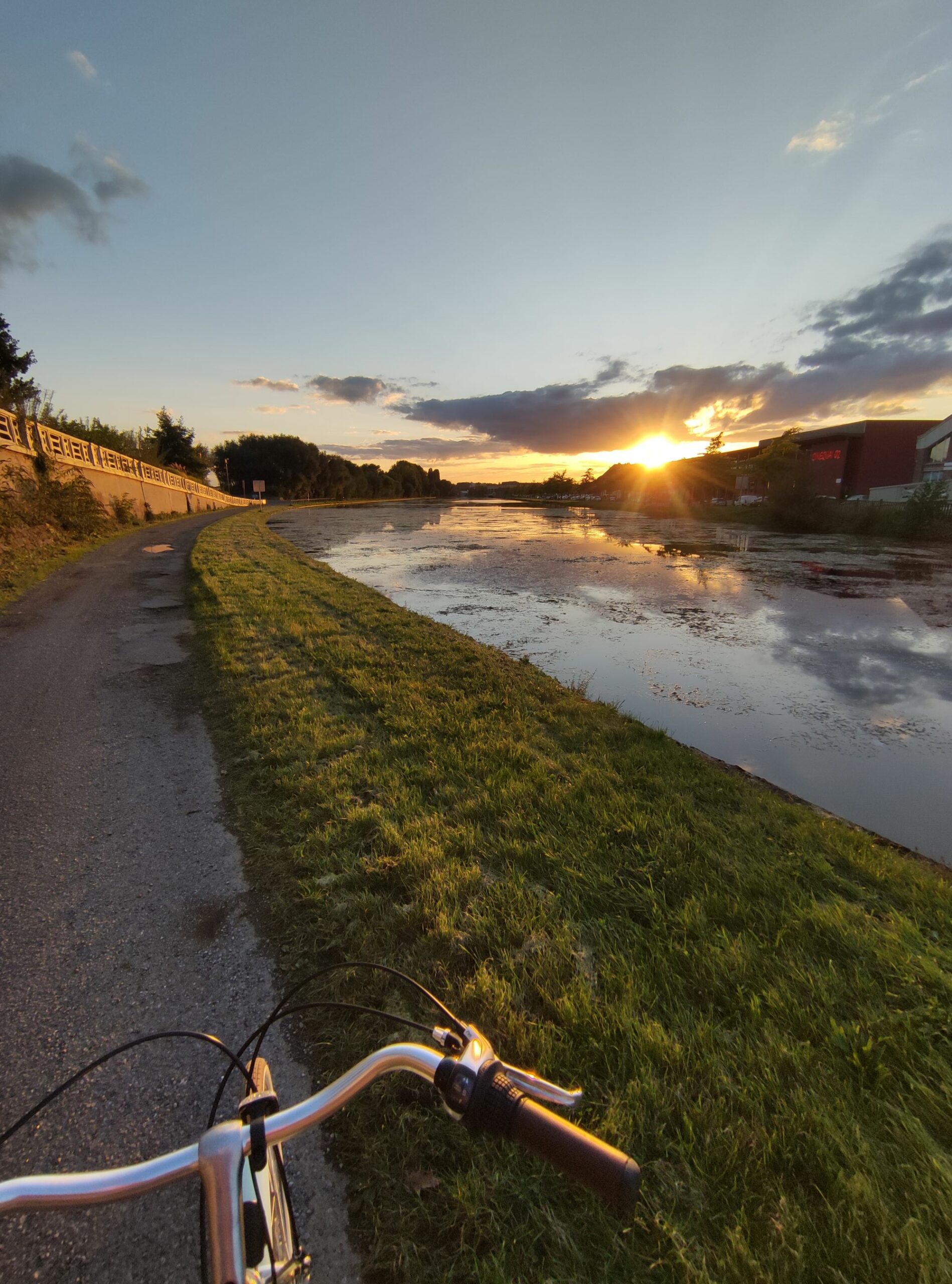 balade le long du canal de saint-quentin, aisne