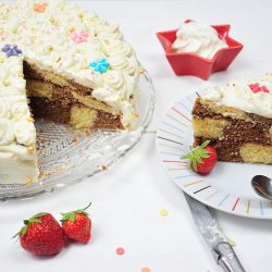 recette de gâteau damier au chocolat avec un séparateur de pâte