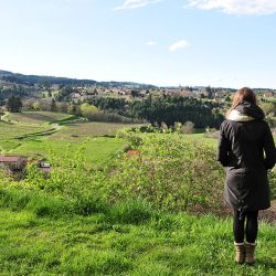 saint-haon-le-châtel, village de caractère dans le roannais, panorama