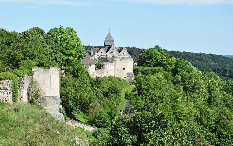 visite de coucy le château, château médiéval, dans l'Aisne