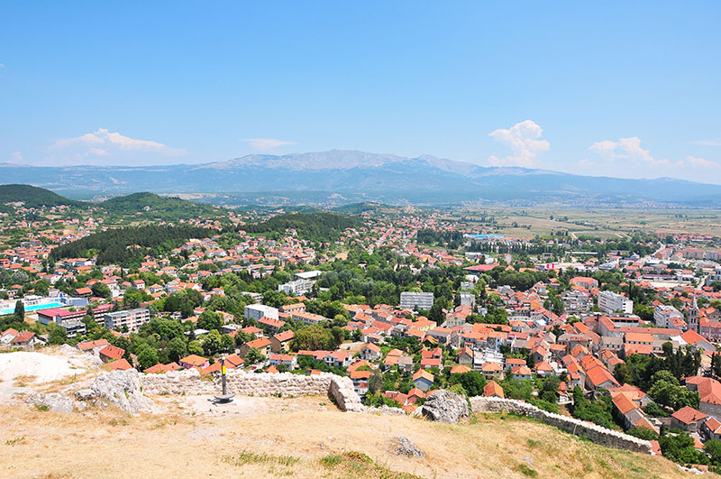 panorama depuis la forteresse Kamicak, sinj, croatie