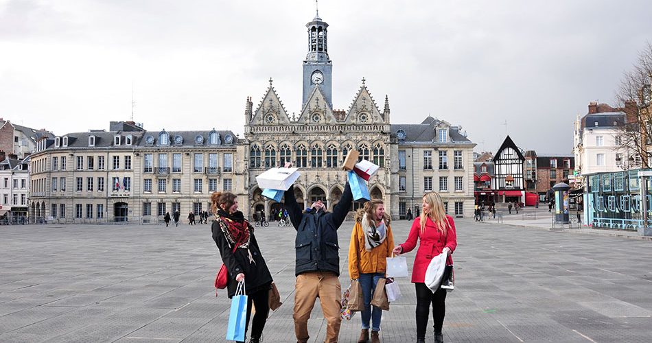 shopping, place de l'hôtel de ville, saint-quentin