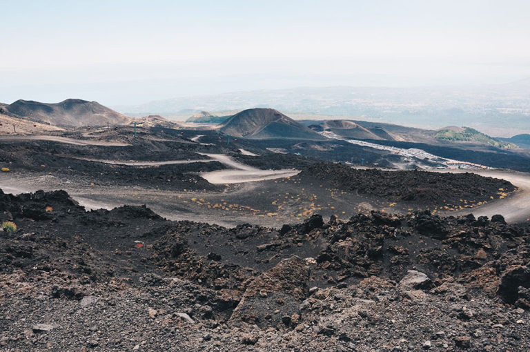 Roadtrip en Sicile direction l'ETNA. On a gravi l'ETNA à pieds!