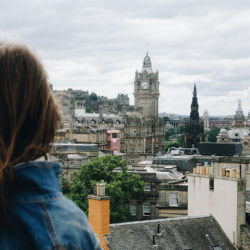 balade à edimbourg , calton hill, nelson monument et monument nationale d'Ecosse
