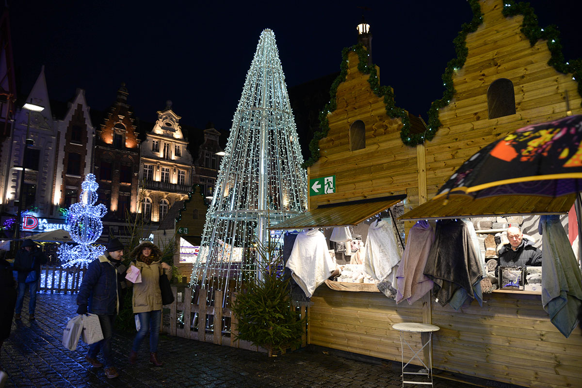 marché de Noël de Béthune, Pas-de-Calais, vue depuis le Beffroi