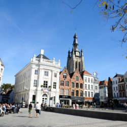 grand-place, grote markt, courtrai, belgique