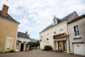 visiter le village de luché-pringé, sarthe
