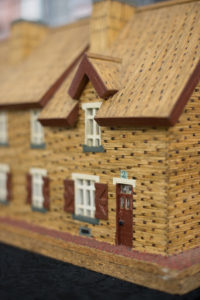 exposition lampes et objets de mineurs proposés par l’association « Sauvons la fosse 13 bis de Lens – Félix Bollaert » à la Maison Syndicale des Mineurs