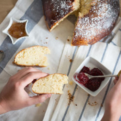 recette de la fouace, brioche , spécialité de l'aveyron