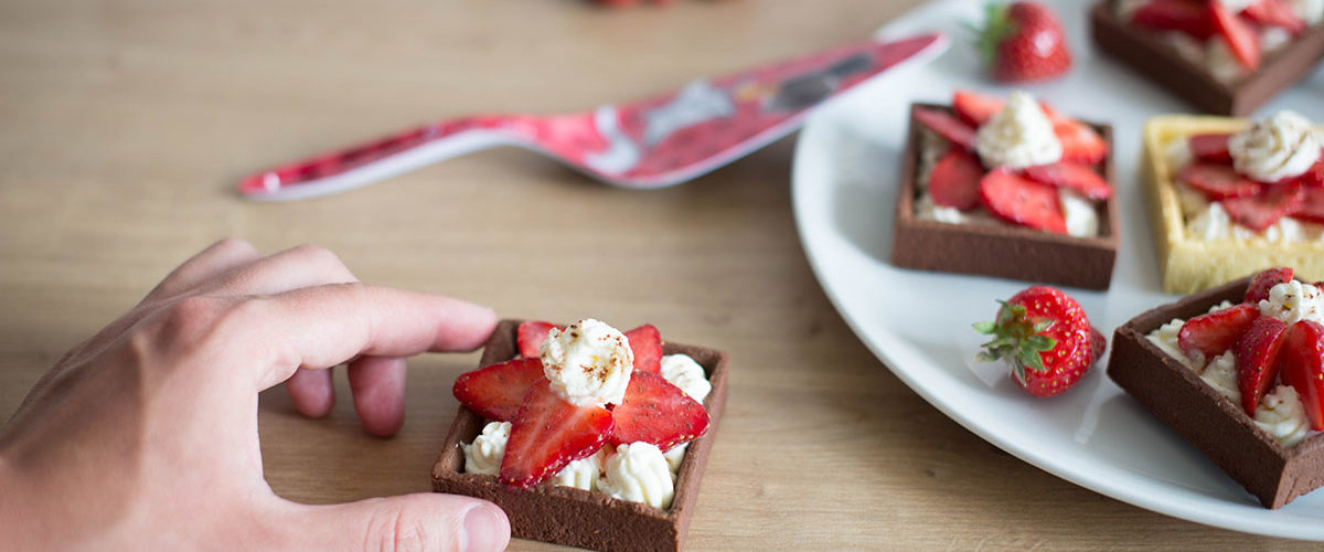 Recette facile et rapide : tartelettes fraises, mascarpone, pâte sablée au chocolat