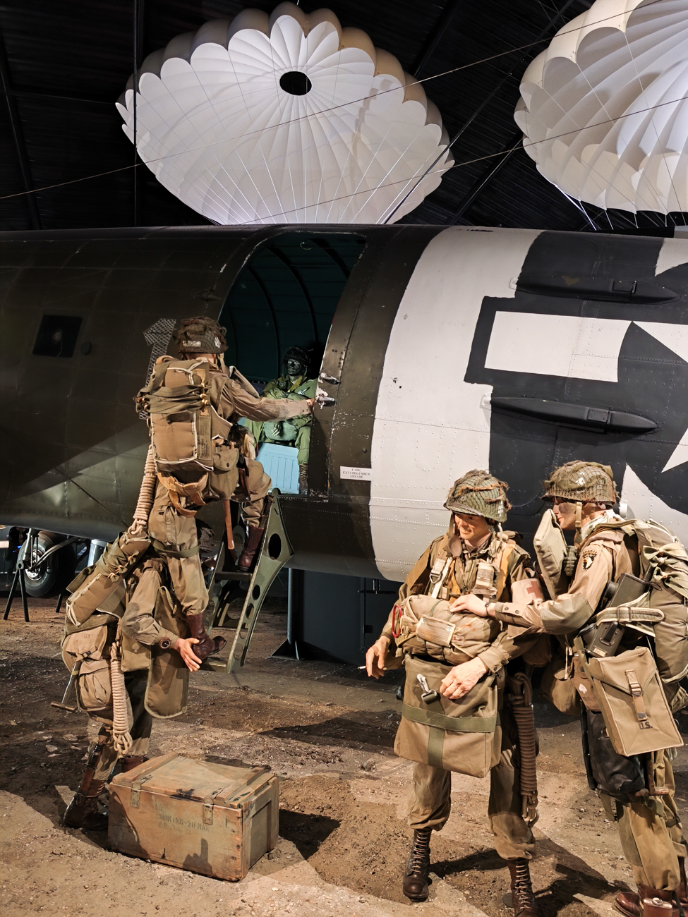 musée airborne, sainte-mere-eglise, normandie