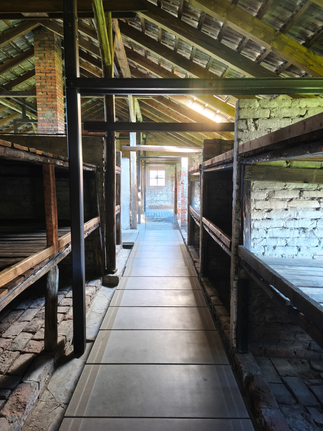 Auschwitz-Birkenau, pologne, visite des baraquements en visite guidée