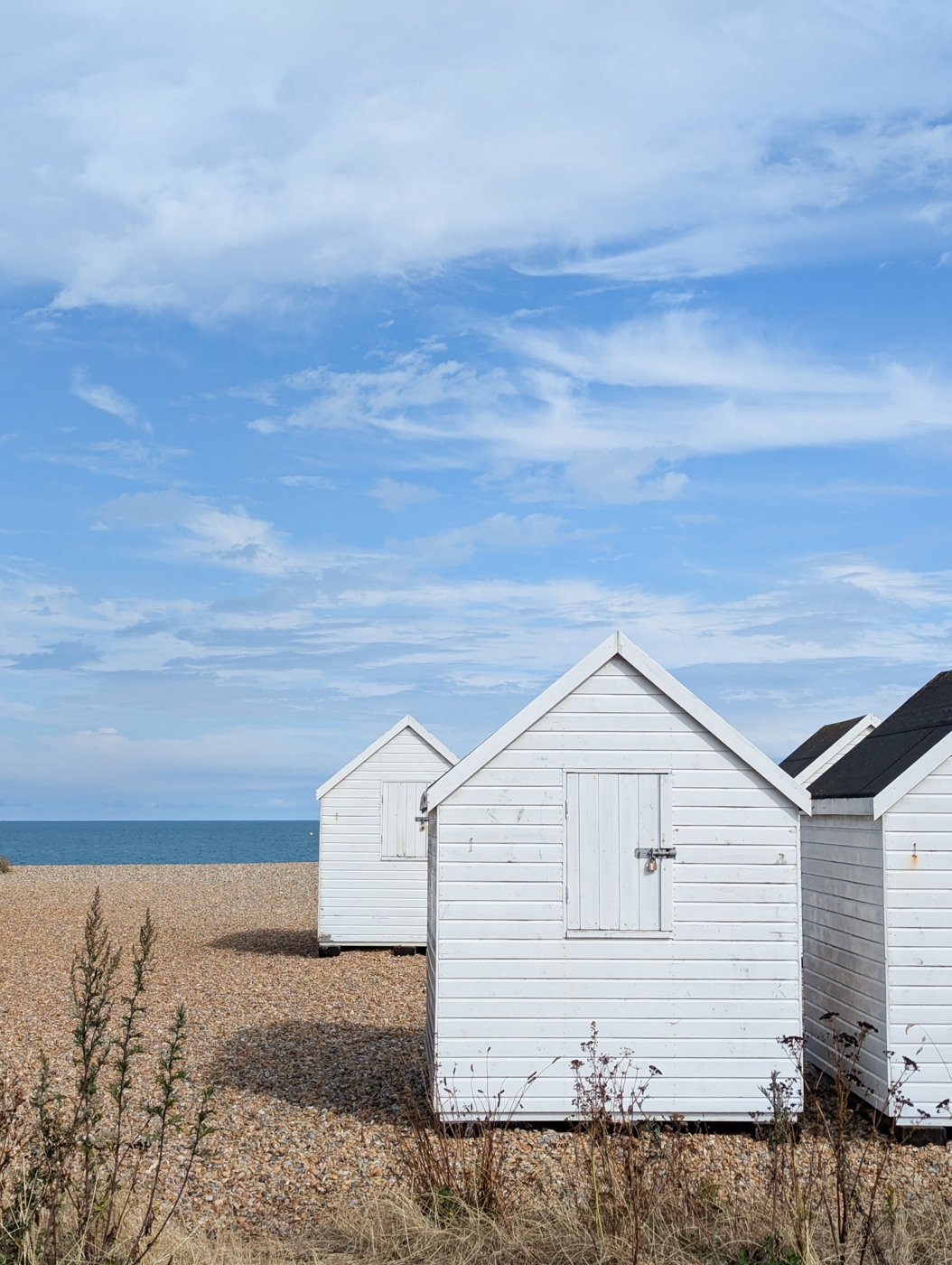 promenade sur la plage de deal en Angleterre , Kent