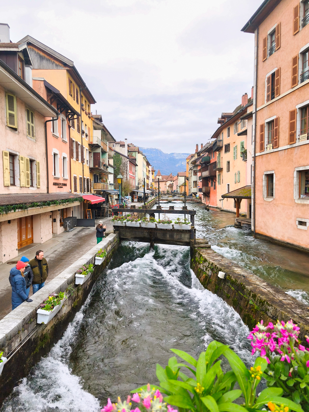 visiter annecy, rues et façades