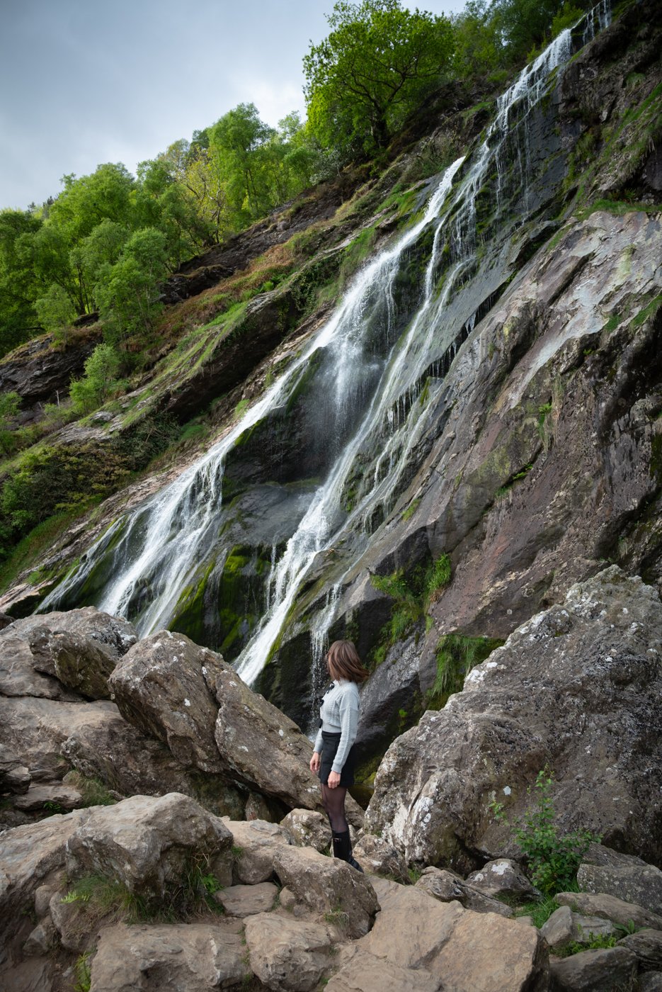 powerscourt waterfall, plus haute cascade d'irlande, dans les wicklow mountains